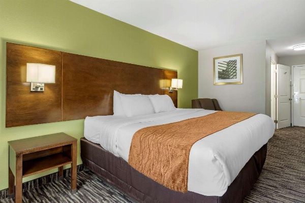 Comfort Inn & Suites North Little Rock JFK Blvd image 7